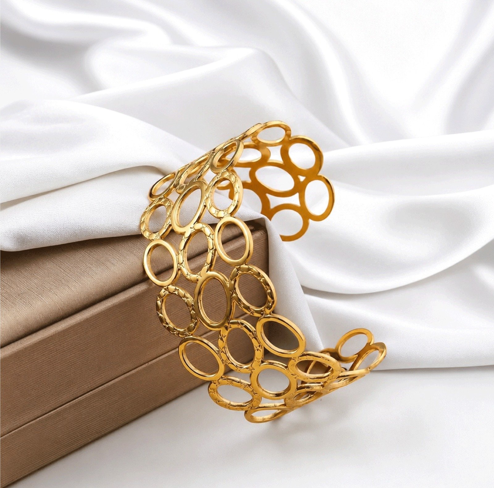 Circle Hollow 18k Gold Plated Open cuff Bracelet