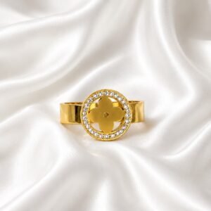 Leaf clover ring